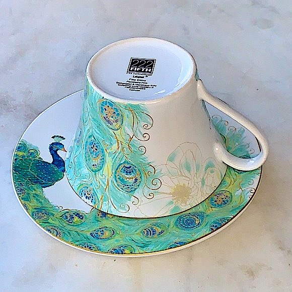 222 FIFTH LAKSHMI CUP & SAUCER SET NEW PEACOCK - Picture 7 of 9